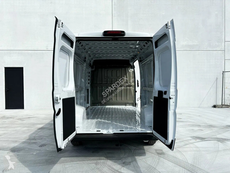 Furgoneta Citroën L3H2 | Leasing from €840/month
