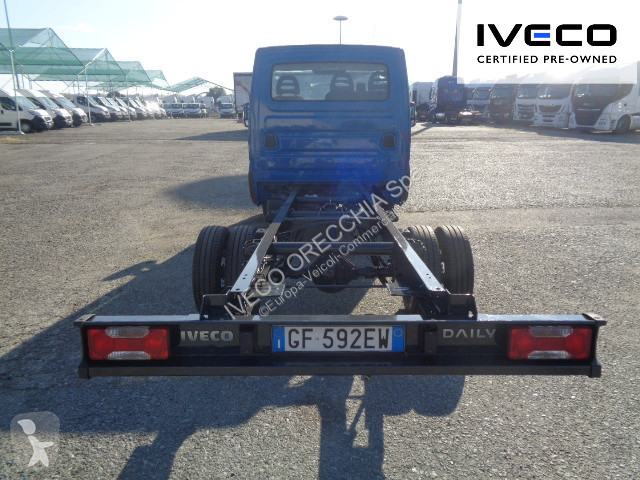 Véhicule utilitaire Iveco DAILY 35C16 - 3750