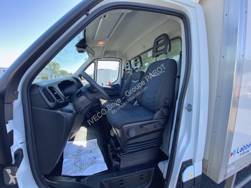Veicolo commerciale Iveco 35C16H3.0 empattement...