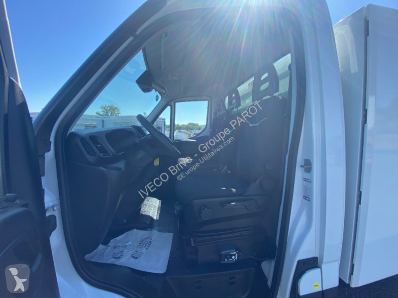 Veicolo commerciale Iveco 35C16H3.0 Empattement...