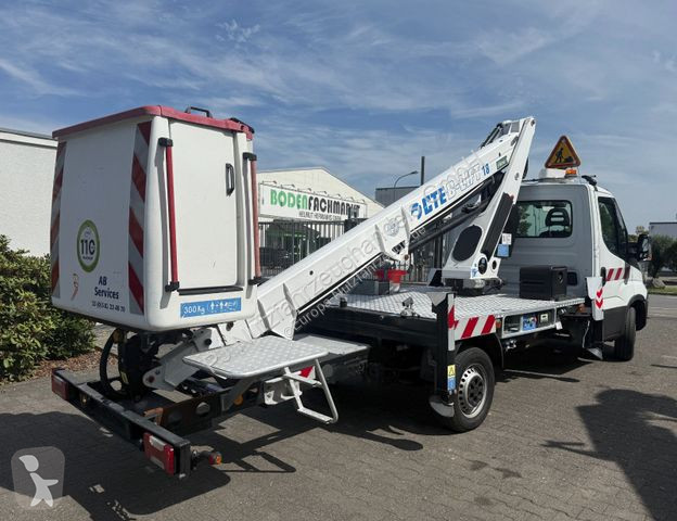 Nyttofordon Iveco 35-12 CTE B 18 HV