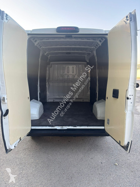 Furgoneta Peugeot B