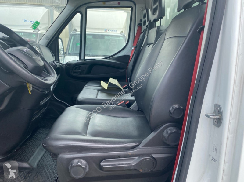 Veicolo commerciale Iveco 35C16H3.0 empattement...