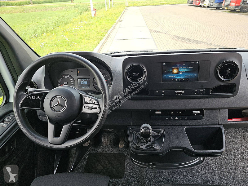 Veículo utilitário Mercedes 317 L2H2 Mbux Airco