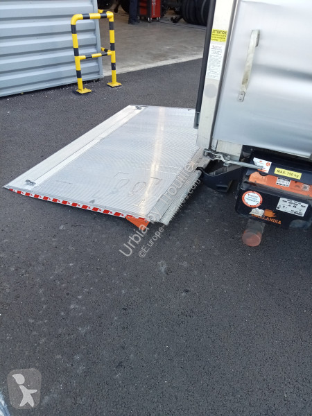 Furgoneta Ford ROUES JUMELEES RIDEAUX...