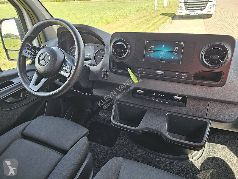 Veículo utilitário Mercedes 314 L2H2 Mbux...