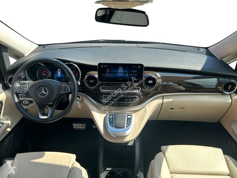 Véhicule utilitaire Mercedes 300d