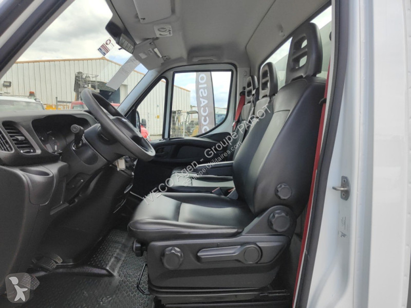 Veicolo commerciale Iveco 35C16H3.0 empattement...