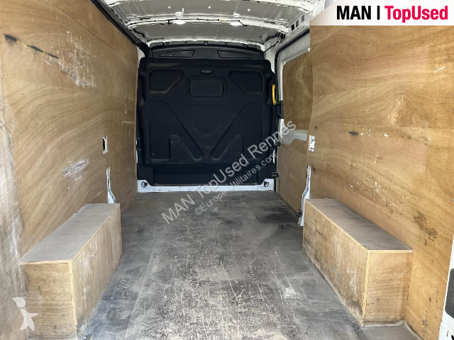 Véhicule utilitaire Ford TRANSIT L2H2 153CH