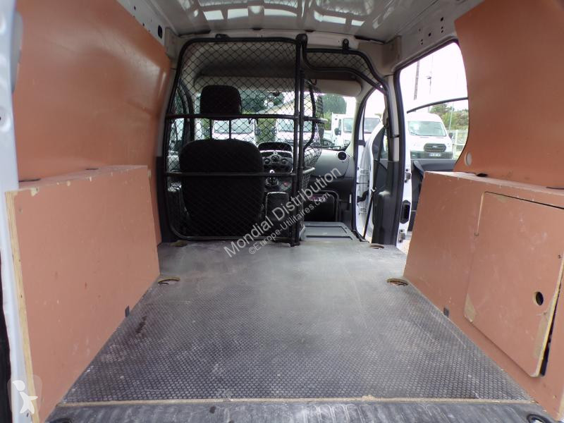 Véhicule utilitaire Renault dci 95 grand confort