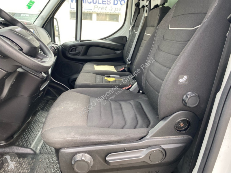 Коммерческий автомобиль Iveco 35C16H3.0...