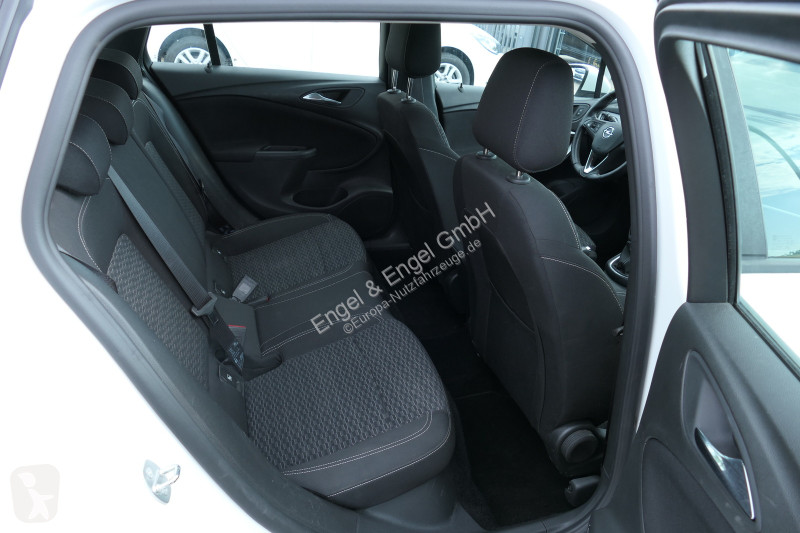 Véhicule utilitaire Opel Astra K 1.6 CDTI...