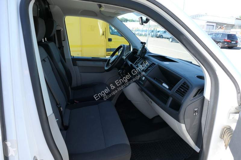 Autoutilitară Volkswagen T6 Lang Transporter...