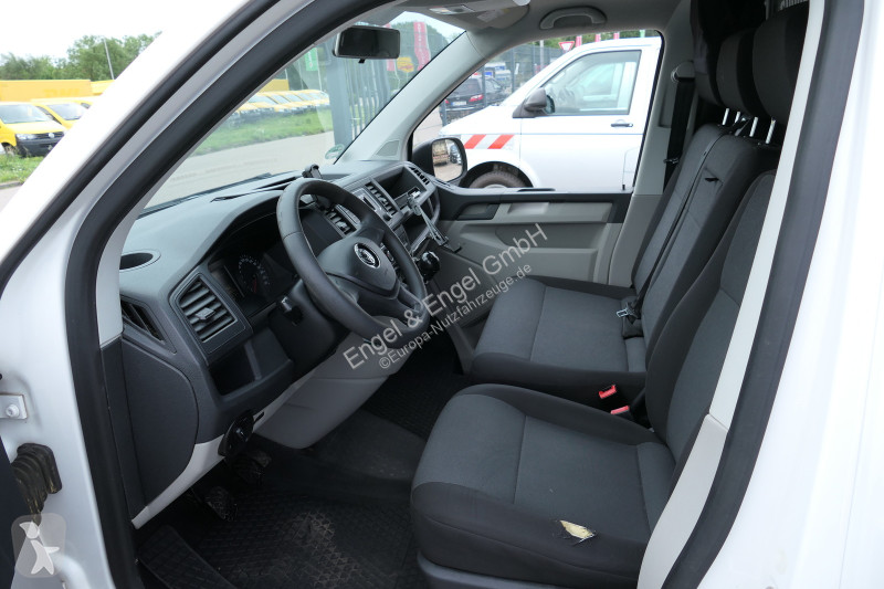 Autoutilitară Volkswagen T6 Transporter 2.0 TDI...