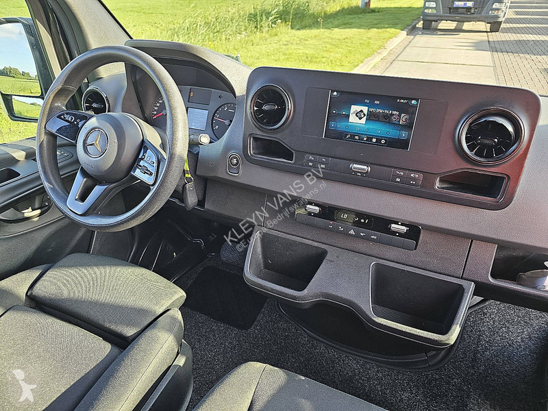 Autoutilitară Mercedes 214 L2H1 Navi Trekhaak