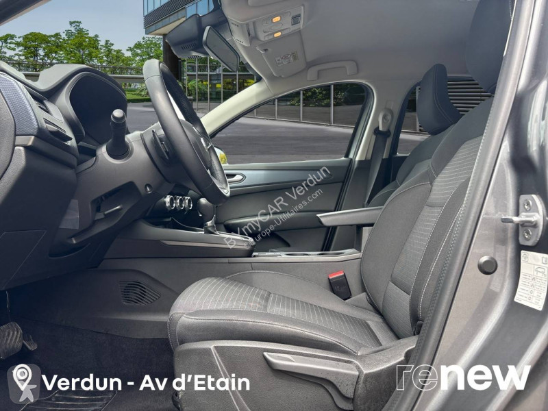 Véhicule utilitaire Renault Arkana mild hybrid...