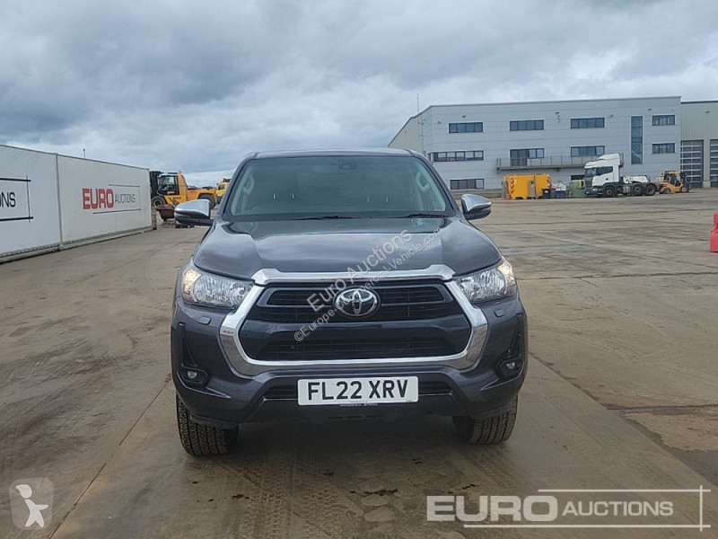 Furgoneta Toyota Hilux