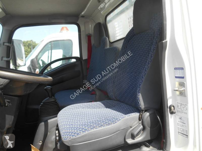 Véhicule utilitaire Isuzu