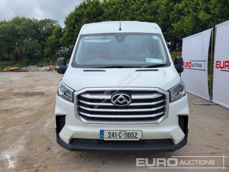 Véhicule utilitaire Maxus 9
