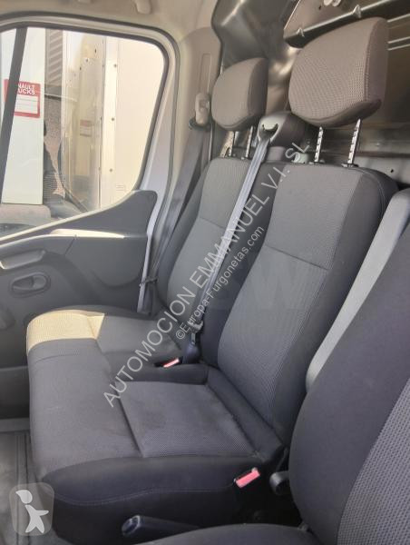 Autoutilitară Renault 2.3 DCI 150