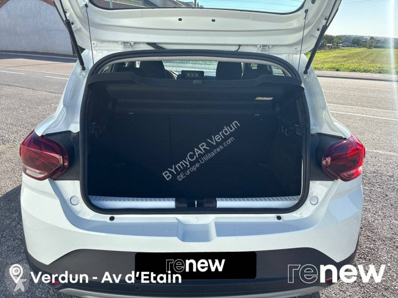 Veículo utilitário Dacia Sandero ECO-G 100 - 22