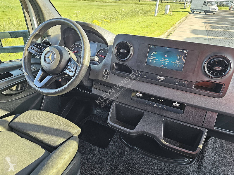 Autoutilitară Mercedes 314 ac automaat EURO6