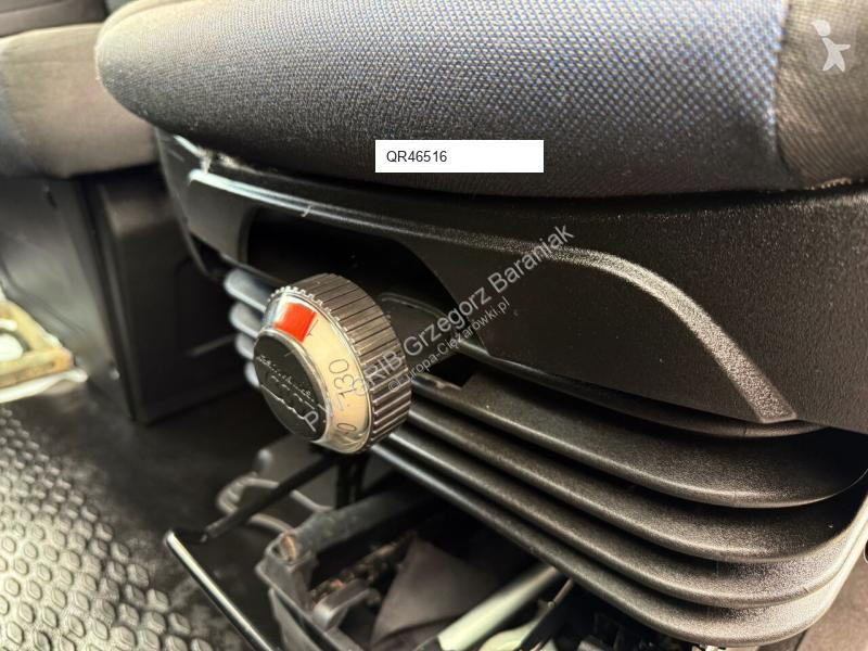 Autoutilitară Iveco 35S18 Kontener 4,5m Drzwi...