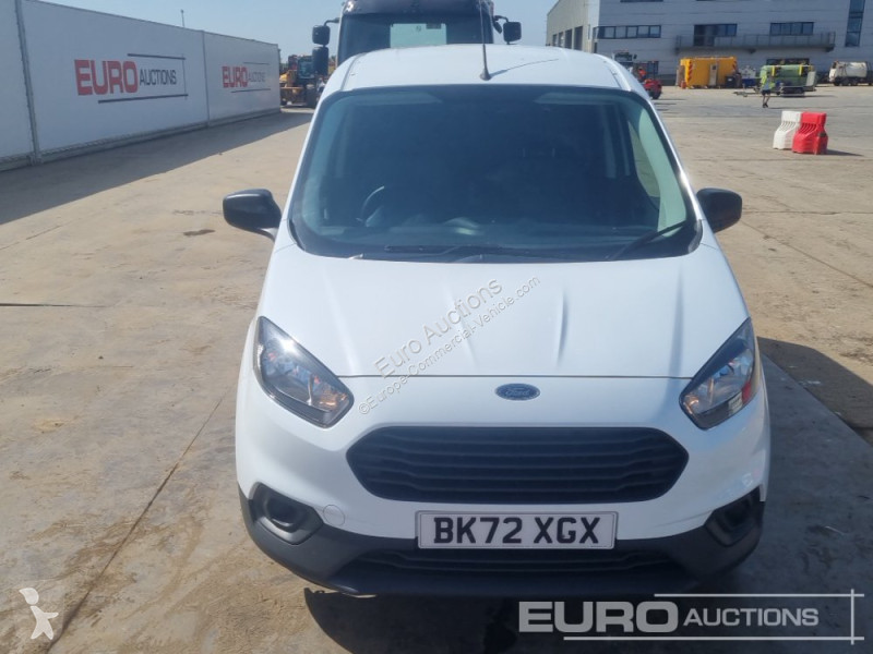 Autoutilitară Ford Courier