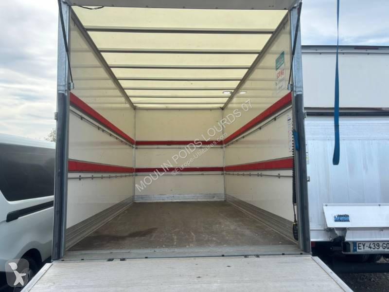 Furgoneta Iveco