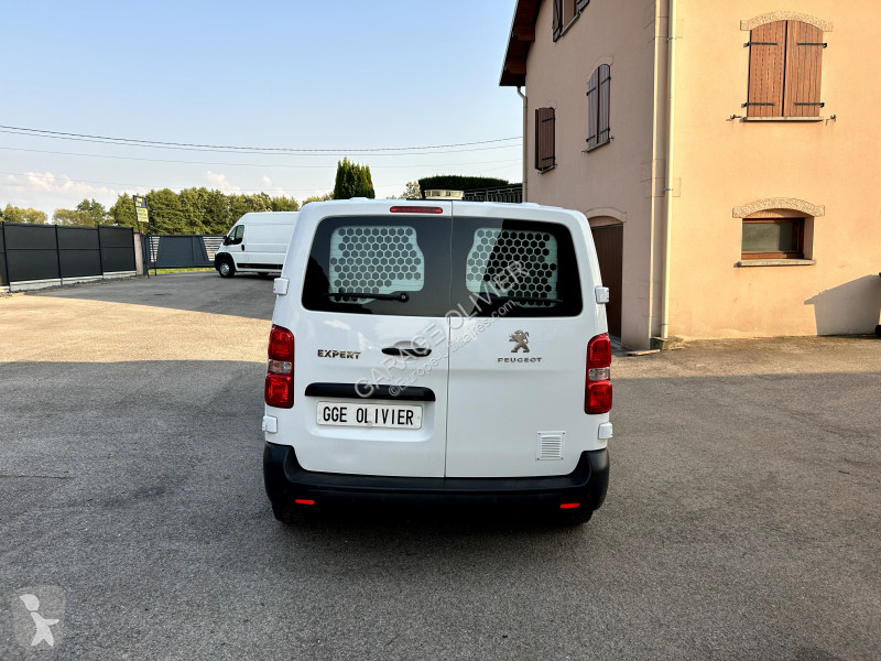 Užitkové vozidlo Peugeot 1.5 Bluehdi 100 Premium