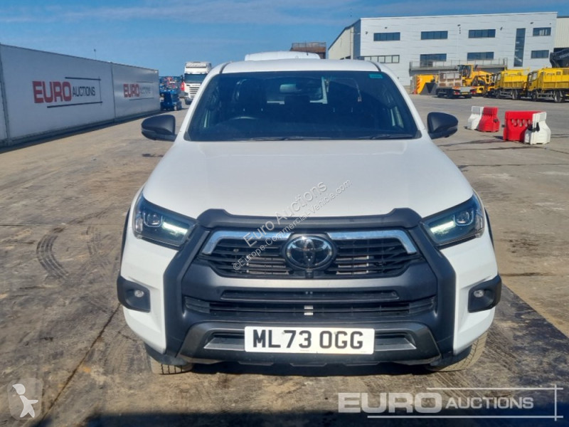 Furgoneta Toyota Hilux