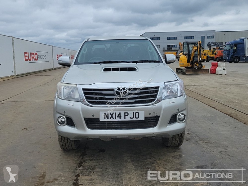 Furgoneta Toyota Hilux