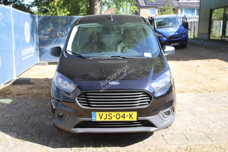 Furgoneta Ford Courier
