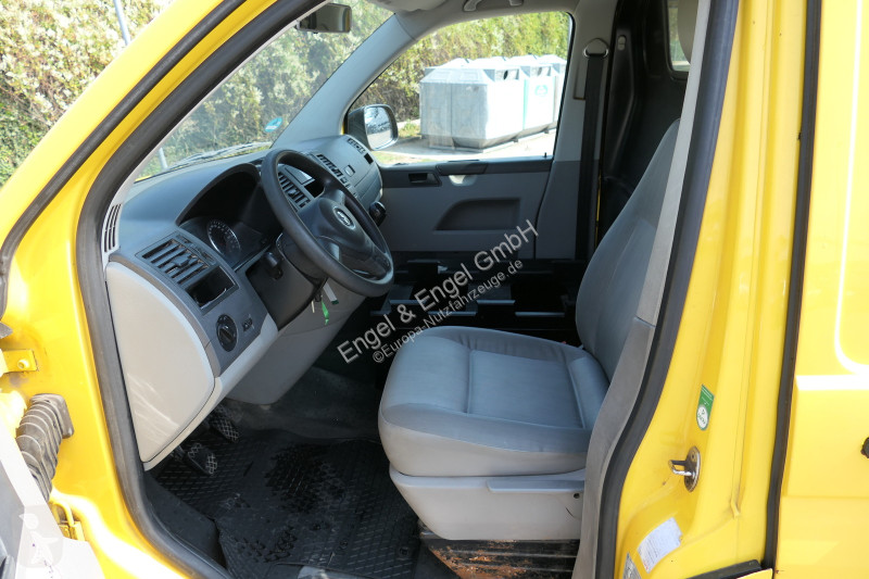 Autoutilitară Volkswagen T5 Transporter 2.0 TDI...