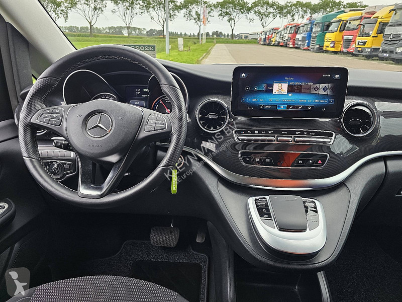 Nyttofordon Mercedes 300 L3 XL 8-Pers Mbux EQV