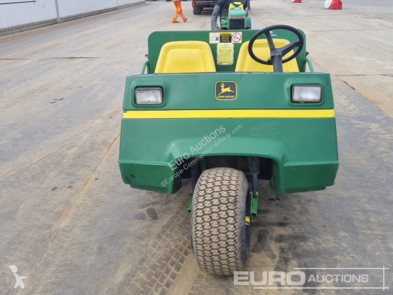 Furgoneta John Deere AMT626
