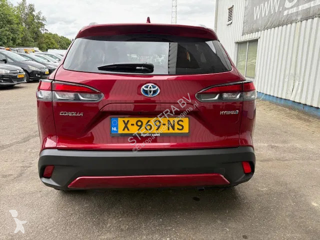 Bedrijfswagen Toyota Cross Hybrid 140 Dynamic