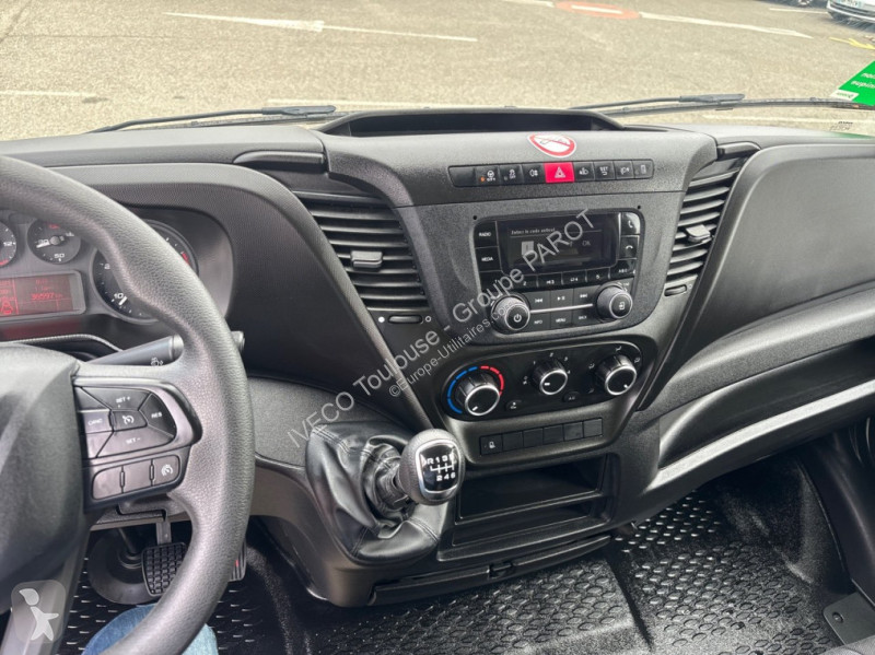 Nyttofordon Iveco 35C16H3.0 empattement 4100
