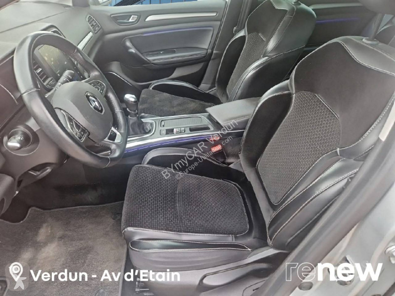 Užitkové vozidlo Renault Mégane IV Berline TCe...