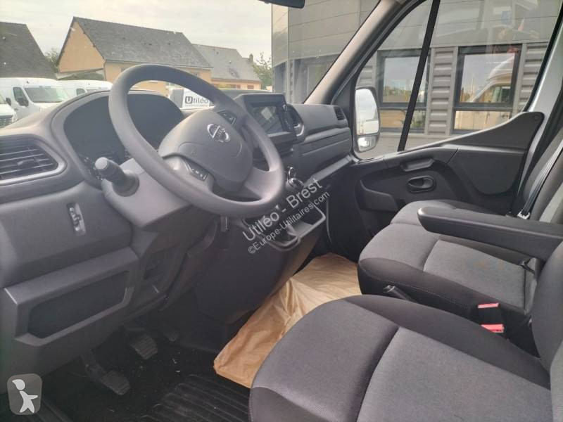 Véhicule utilitaire Nissan