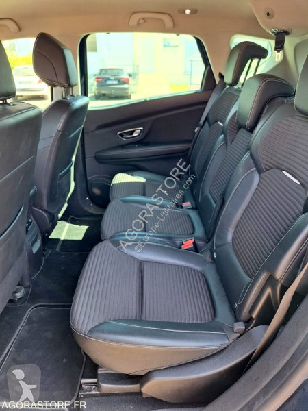 Véhicule utilitaire Renault SCENIC