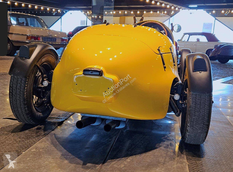 Véhicule utilitaire Ferrari  Vintage Racer...