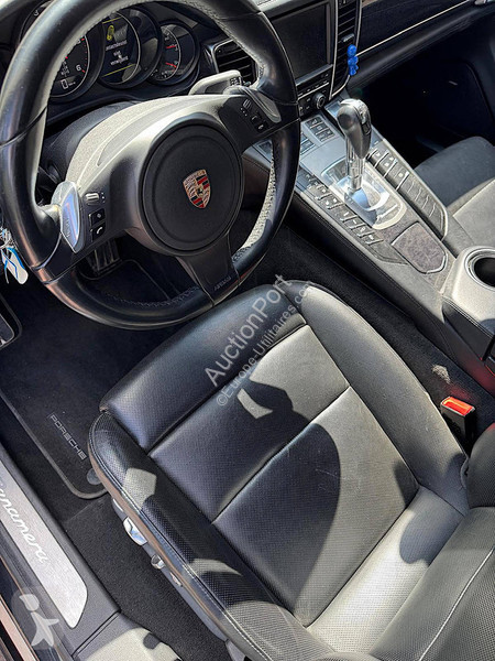 Véhicule utilitaire Porsche 3.0 V6 Diesel
