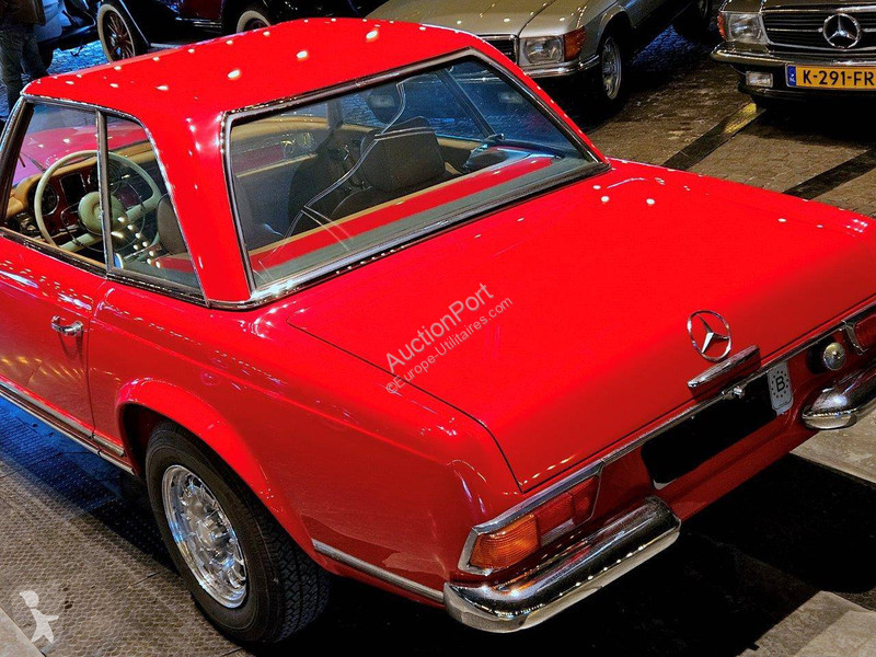 Furgoneta Mercedes SL 'Pagode' 200-serie