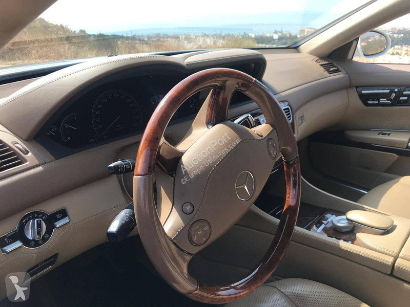 Véhicule utilitaire Mercedes (W216) _ 500 -Klasse