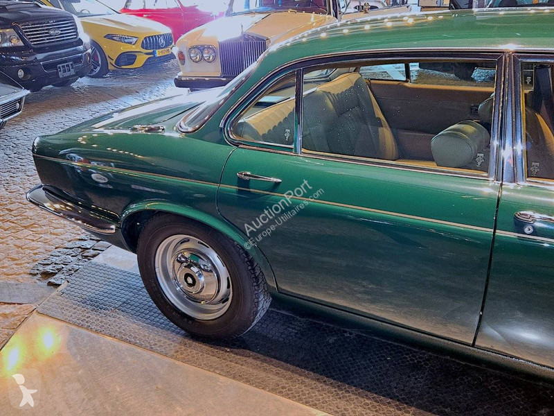 Véhicule utilitaire Jaguar (series II) 4.2...
