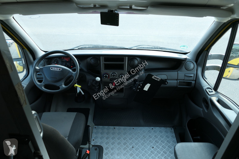 Furgoneta Iveco Daily 35 S11 C30C AUTOMATIK...