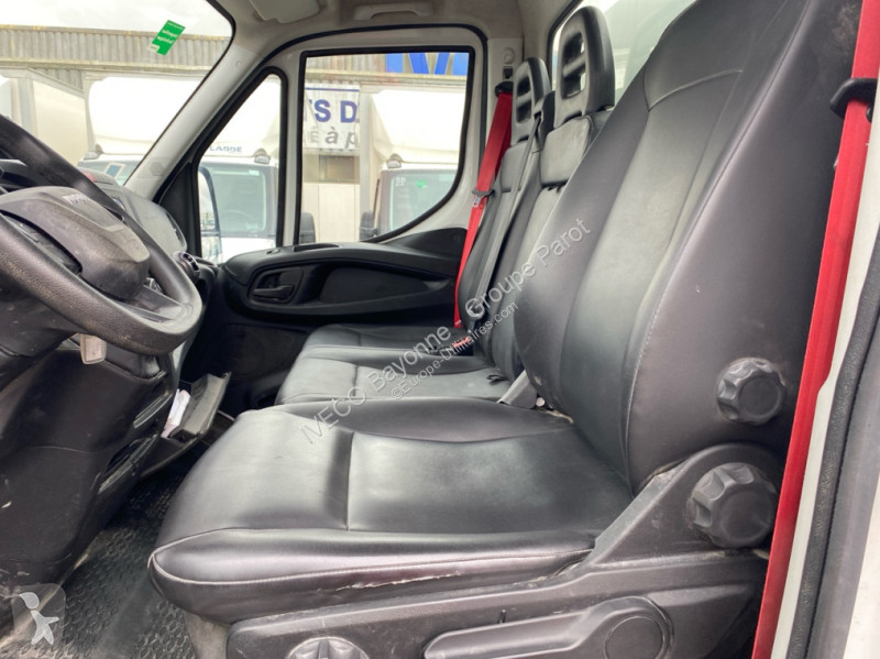 Furgoneta Iveco 35C16H3.0 empattement 3750 Tor