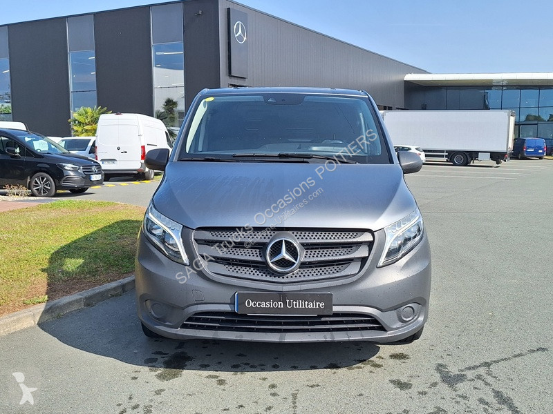 Véhicule utilitaire Mercedes 114 CDI Fourgon...