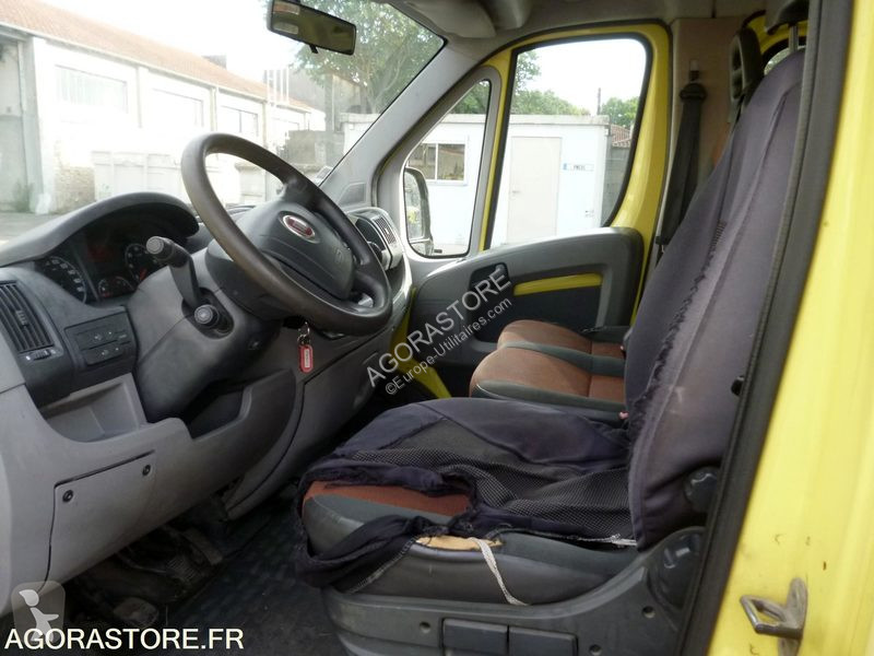 Véhicule utilitaire Fiat DUCATO